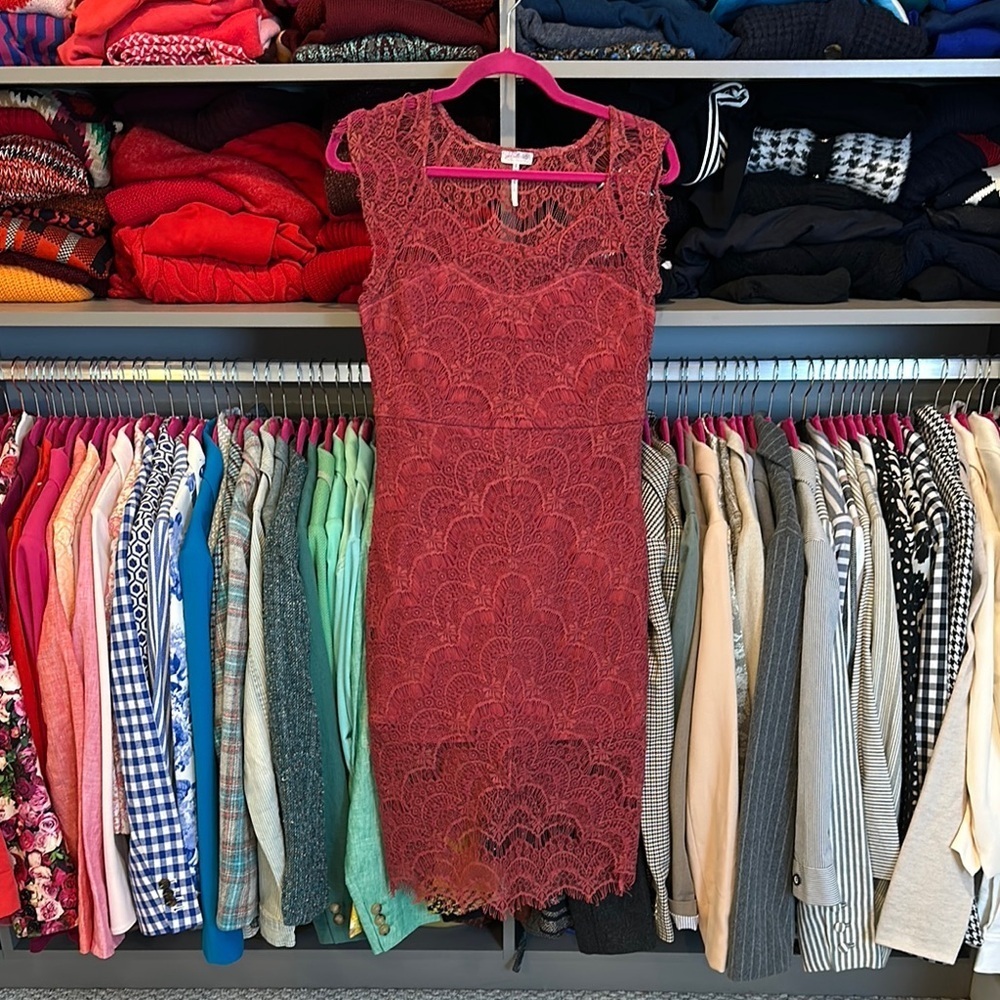 Free People dark mauve cap sleeve lace overlay dress size S